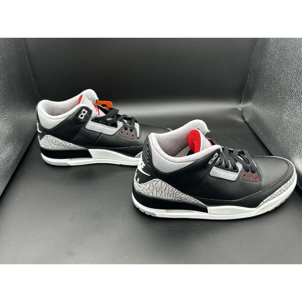 Size 9.5 - Air Jordan 3 Retro OG 2024 Black Cement VNDS